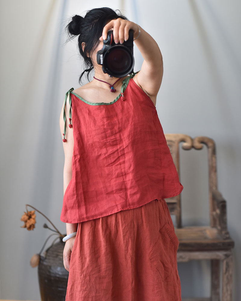 Blusa de ramio con tirantes en contraste