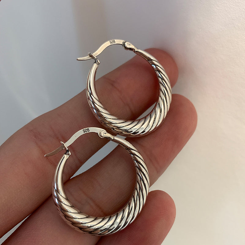 Boucles d'oreilles à tige ovales en argent sterling