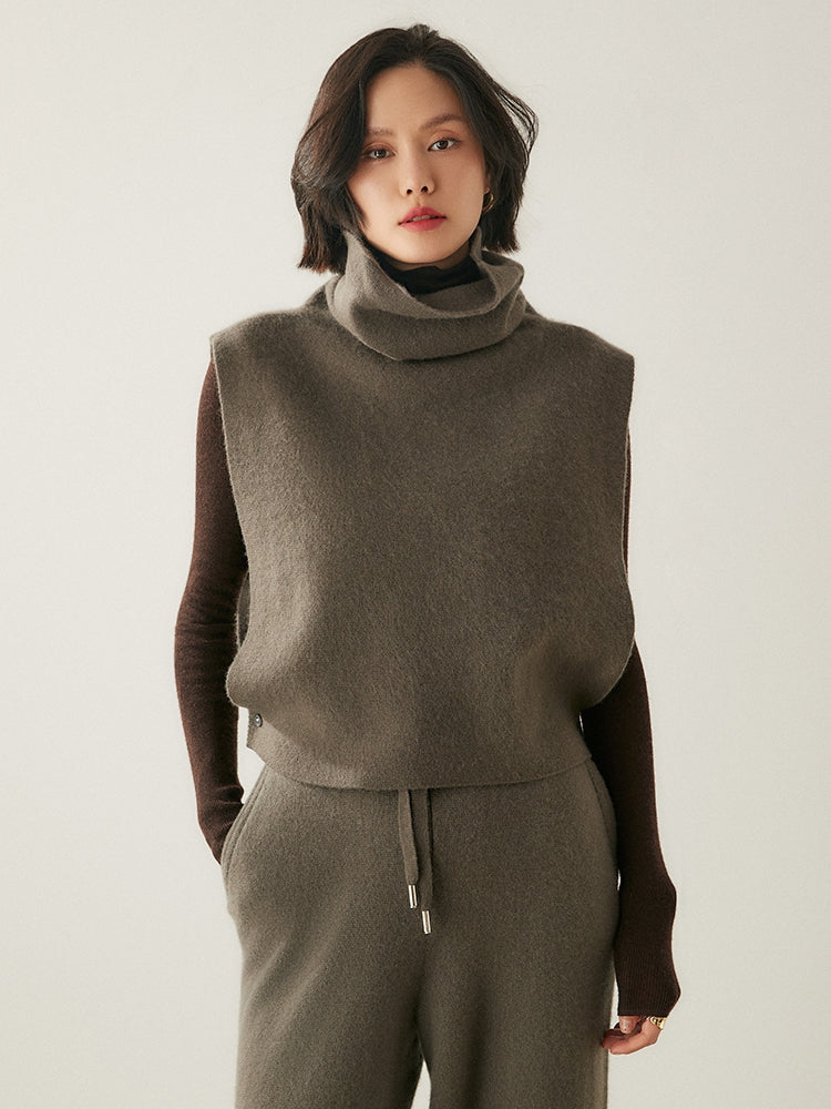 Elegante blusa de punto con cuello alto