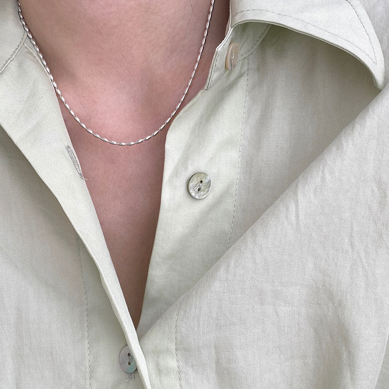 Collier ras du cou en argent sterling 925 avec perles géométriques simples
