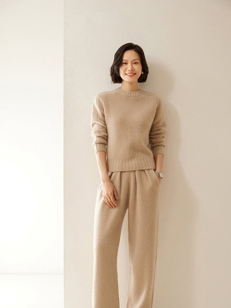 Pantalon large en laine cachemire avec détails en velours