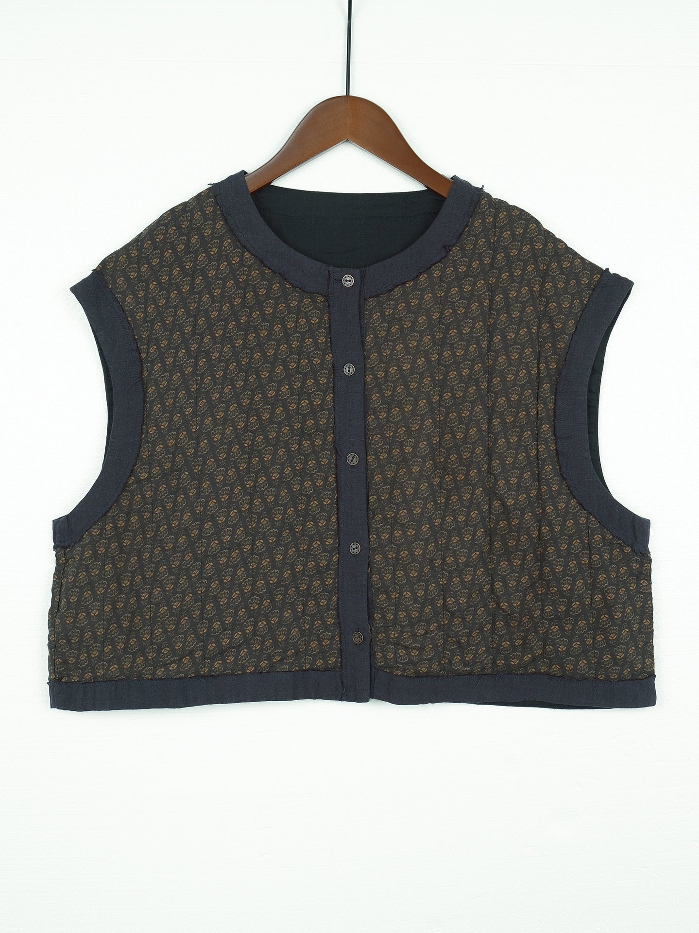 Gilet vintage à fleurs sauvages