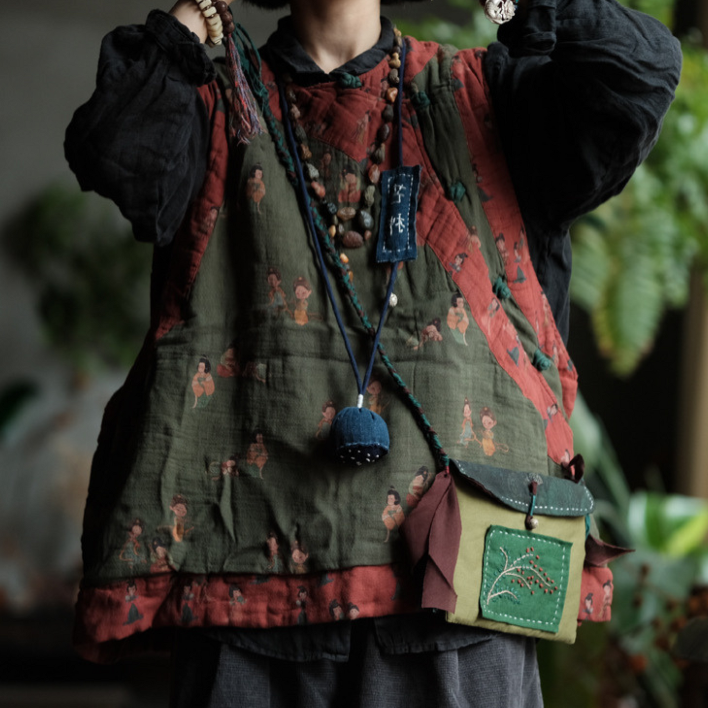 Vintage Patchwork Hand-Embroidered Crossbody Bag