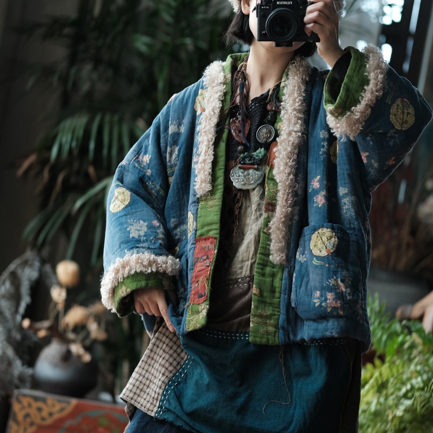 Vintage Winter Reversible Patchwork Cotton Linen Jacket – Floral Print, Lamb Fleece Trim Parka