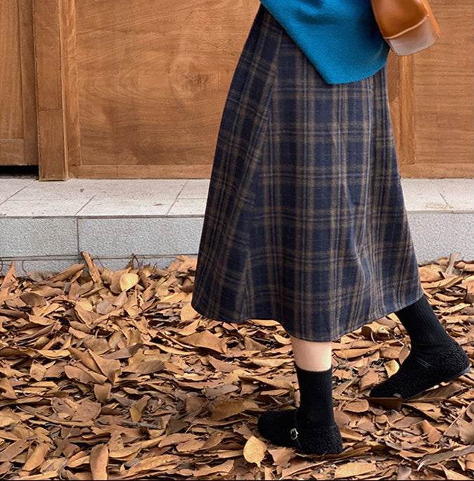 Vintage Check Midi Skirt