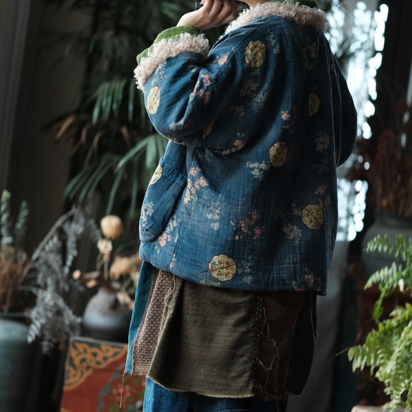 Vintage Winter Reversible Patchwork Cotton Linen Jacket – Floral Print, Lamb Fleece Trim Parka