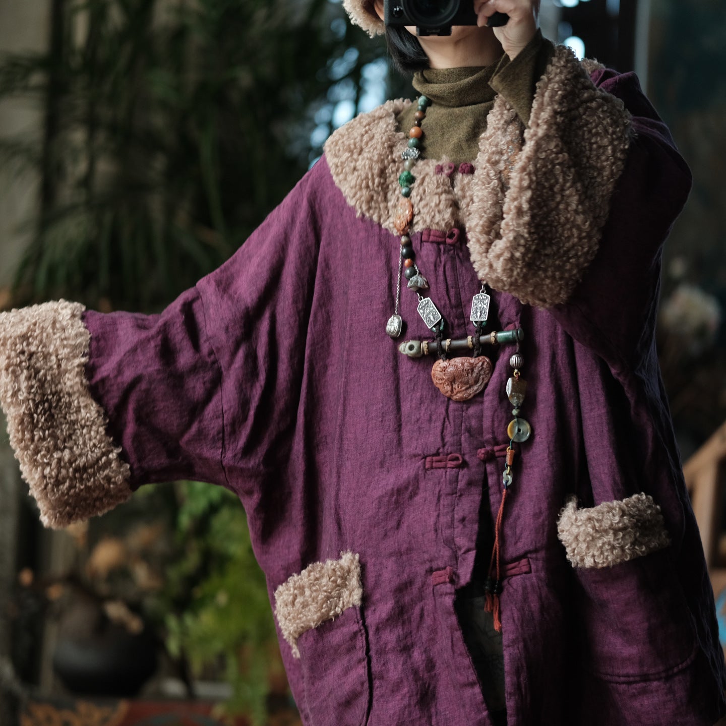 Vintage Padded Cotton Linen Jacket – Faux Fur Trim, Oversized Buttoned Coat