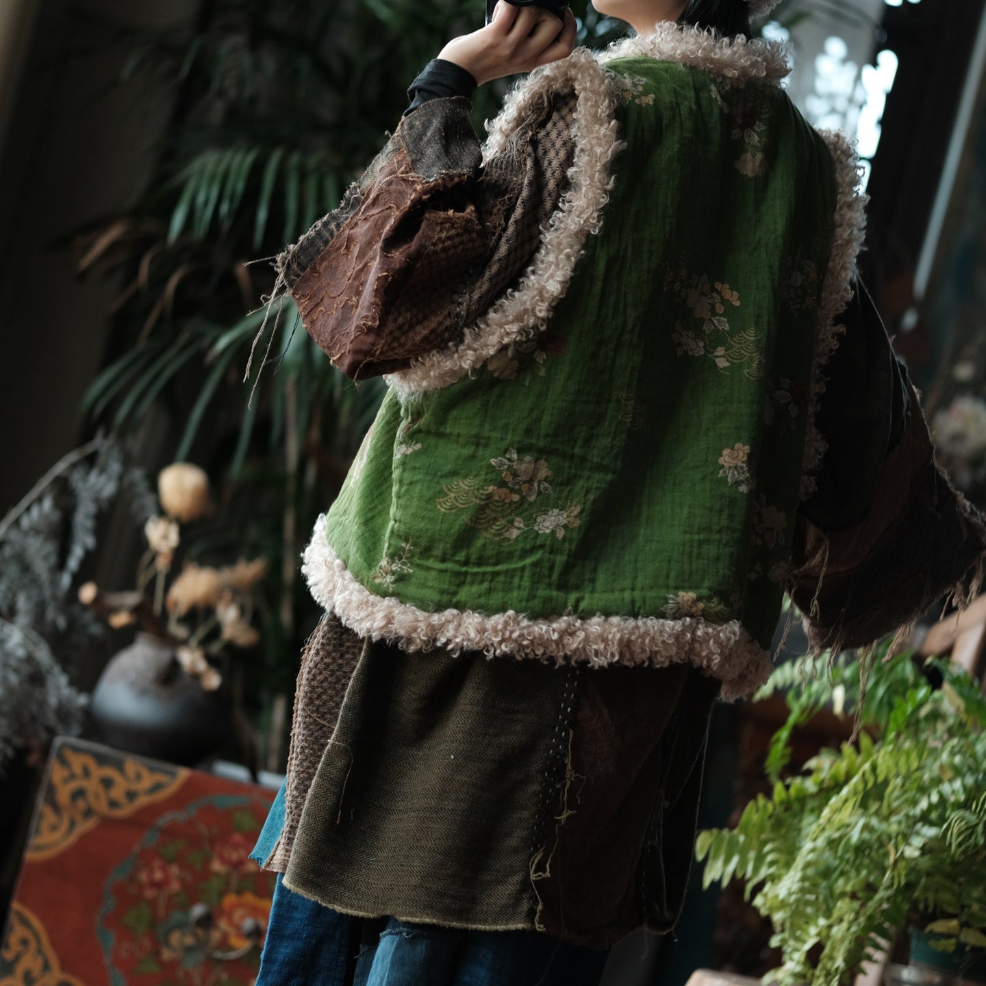 Vintage Winter Patchwork Cotton Linen Vest– Floral Print, Lamb Fleece Trim Vest