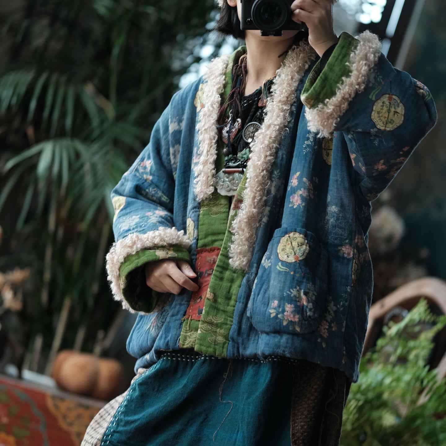 Vintage Winter Reversible Patchwork Cotton Linen Jacket – Floral Print, Lamb Fleece Trim Parka