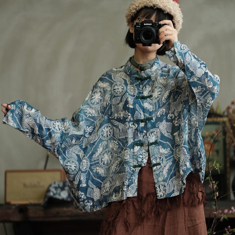 Indigo Porcelain Ramie Blouse – view 2